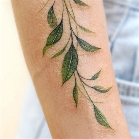 18+ Leaf Tattoo Ideas - SuhaibRumesa