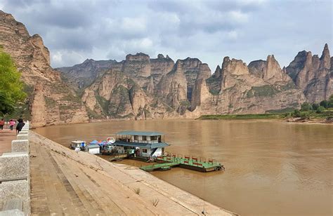 Gansu Attractions - Top Things to Do in Gansu