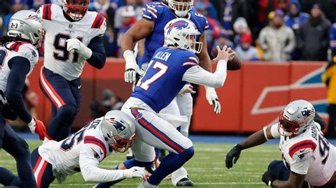 WATCH: Patriots vs. Bills Highlights Week 17