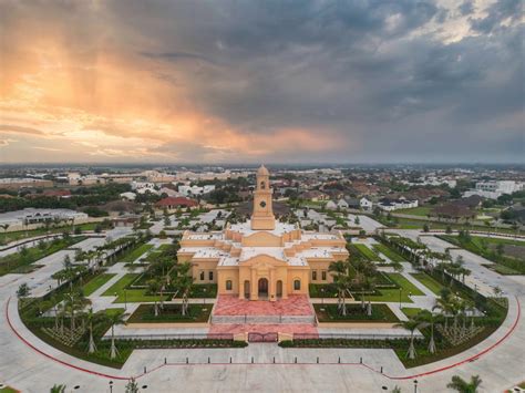 Presidents and Matrons of the McAllen Texas Temple ...