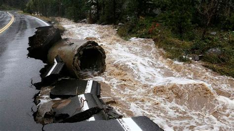 Colorado Flash Floods Kill Three People | US News | Sky News