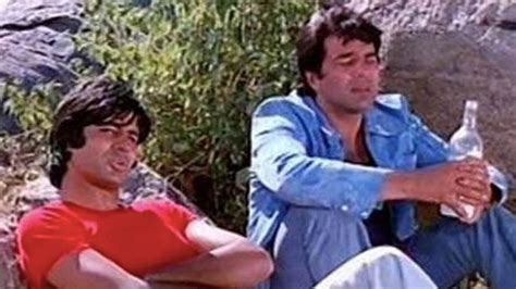 When Dharmendra revealed that Amitabh Bachchan got Sholay because of him: 'Chalo bechare ko de ...