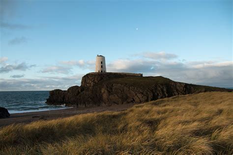 Wales - Twr Mawr Lighthouse | Trail Exposure