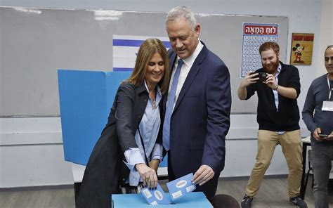 Gantz rejects mudslinging, Netanyahu dismisses virus fears as party ...