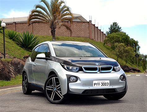 BMW i3 Rex Full: como é dirigir o elétrico de luxo