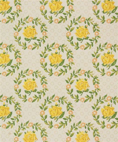 1940's Vintage Yellow Rose Medallion Wallpaper