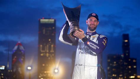 Shane van Gisbergen wins inaugural Chicago Street Race in NASCAR Cup Series debut | CNN