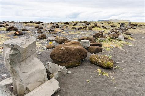 Premium Photo | Rocks and stones on reynisfjara beach in iceland