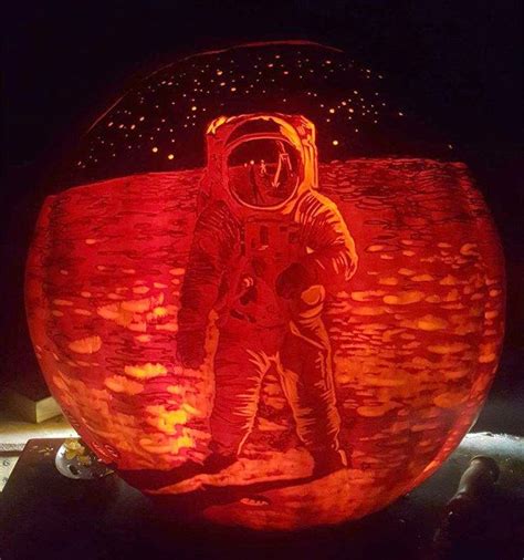 Ultra Impressive Astronaut On Moon Pumpkin Carving | Pumpkin carving, Halloween pumpkins ...