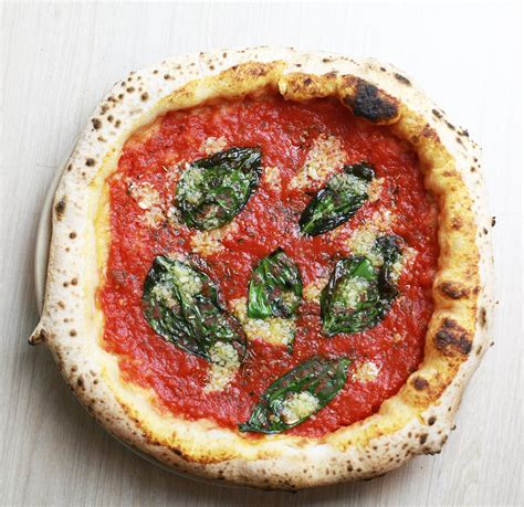 Marinara Pizza, Tomato Sauce, Garlic, Oregano, Basil and Extra Virgin Olive Oil | Food, Pizza ...