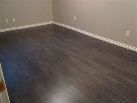 Rubber Floor Tiles Perfect Flooring For a Sports Center in 2020 | Flooring, Rubber floor tiles ...