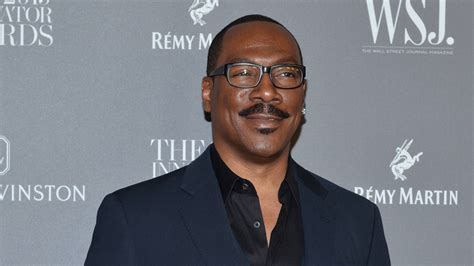 Eddie Murphy jokes about acting hiatus: 'They’re giving me Razzies' | Yardbarker