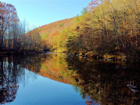 Fall in Pennsylvania, USA [OC][3000x2250] : r/EarthPorn