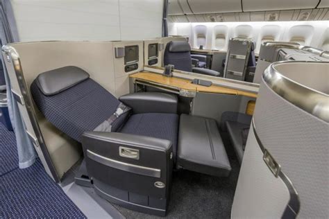 American Airlines Boeing 777-300ER First Class lie-flat seats Photos ...