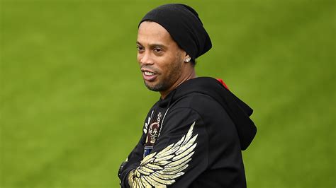 Ronaldinho: Asla teknik direktör olmam çünkü 90 dakikaya sabredemem! | Goal.com