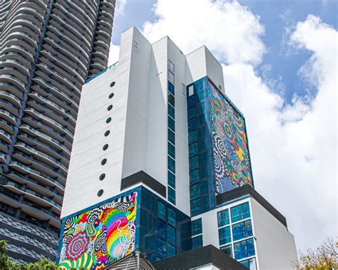 Exterior Work Nears Completion On CitizenM Hotel In Brickell, Miami - Florida YIMBY