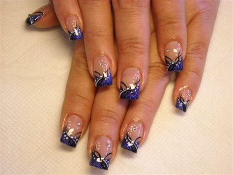 Simple and Cool Nail Art Ideas 2011|