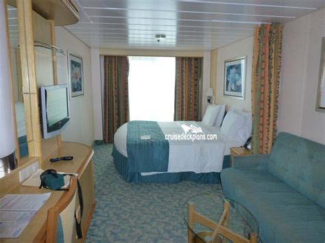 Stateroom 7240 Freedom of the Seas