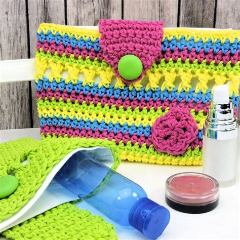 15 Free Crochet Makeup Bag Patterns - Crochet Me