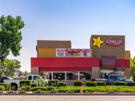 Carl's Jr fast food chain wants to return to Brazil