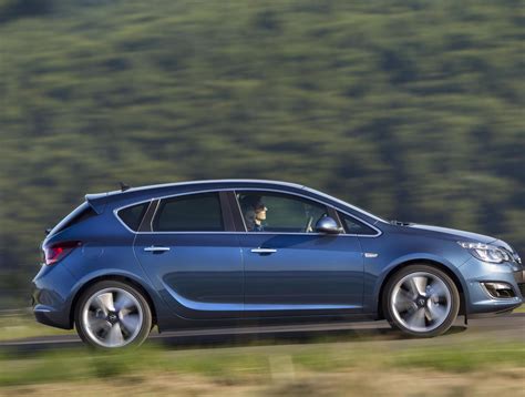 Opel Astra J Hatchback Photos and Specs. Photo: Opel Astra J Hatchback ...