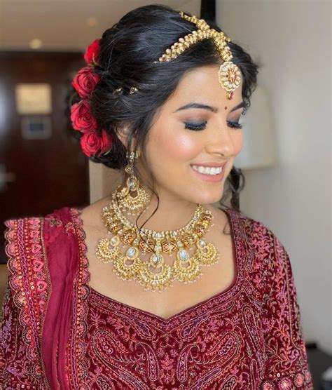 South Indian Bridal Hairstyles For Round Face