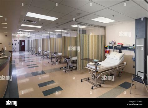 Multiple Beds In Hospital Recovery Room Stock Photo - Alamy