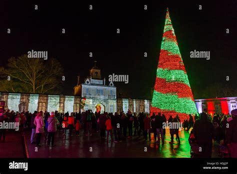 Longleat Festival of Light - Singing Christmas tree light show Stock Photo - Alamy