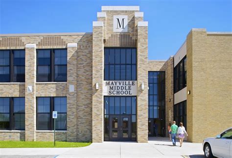 Mayville Middle School - TMP Architecture