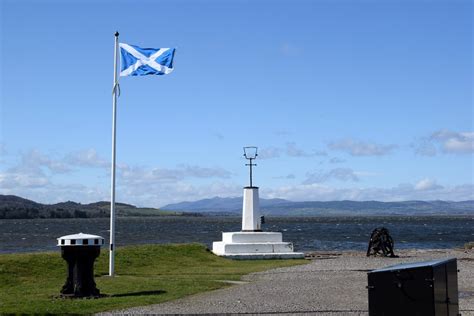 Vista from the end of the Caledonian... © Bill Harrison :: Geograph ...