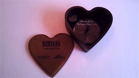 Nirvana - Kurt Cobain Heart Shaped Music Box Collectible - YouTube