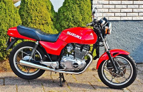 Review of Suzuki GSX 400 E 1983: pictures, live photos & description Suzuki GSX 400 E 1983 ...