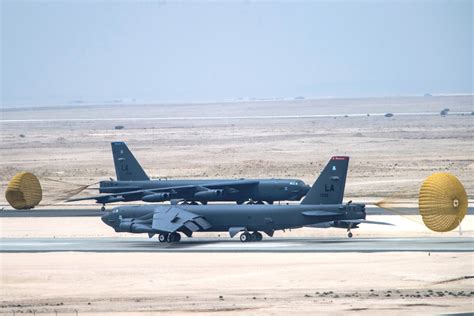 B-52 Bombers Arrive in Middle East for Fight against ISIS: Air Force | Military.com