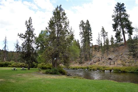 Bend Oregon Camping Spots: Top 6 BEST Campgrounds for 2023