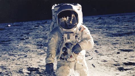 'One Giant Leap' Explores The Herculean Effort Behind The 1969 Moon ...