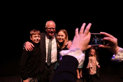 Harris campaign highlights Tim Walz family's IVF journey