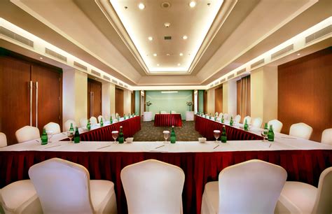 U Shape Meeting Room | Meeting room, Hotels room, Room set