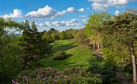 Golf at The Addington Golf Club - 18 Hole Golf Course Croydon, Surrey