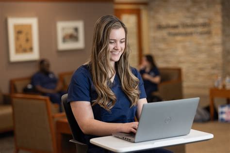 Nursing School Tips: 10 Useful Study and Survival Tips for Success | Elmhurst University Online