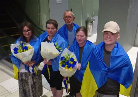 Five Ukrainian political prisoners released on exchange