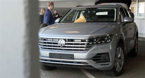 2019 Volkswagen Touareg: Close Encounter Of The Third Kind | Carscoops