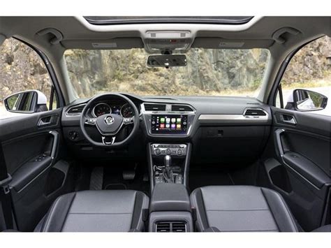 2018 Volkswagen Tiguan: 93 Interior Photos | U.S. News