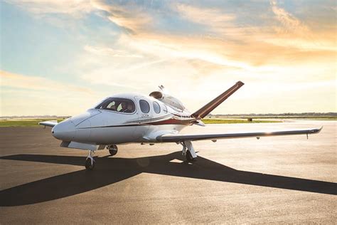 The Cirrus Vision Jet: The Cirrus Lifestyle Now Flies at Jet Speed ...