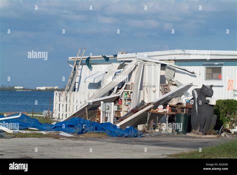 Hurricane jeanne damage hi-res stock photography and images - Alamy