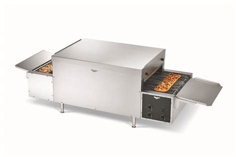 18-inch 220-volt conveyor pizza oven with right-to-left operation