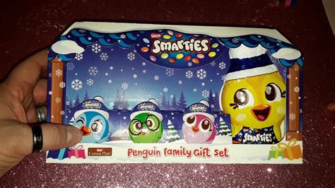 Smarties Penguin family set - YouTube