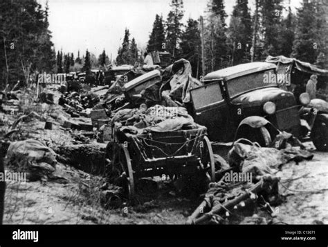 WINTER WAR 1939-1940 Soviet equipment and bodies after the Battle of ...