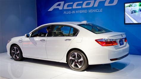 2025 Honda Accord Hybrid Review: Delivers Next-Level Performance and ...