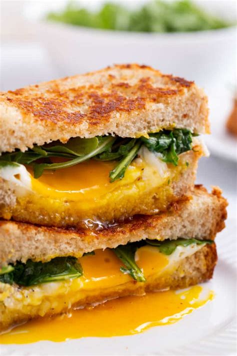 Fried Egg and Cheese Sandwich Recipe | All Things Mamma