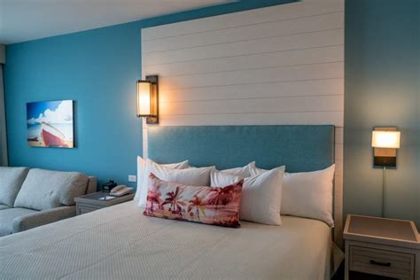 Loews Sapphire Falls Resort: Rooms - photos, details, & more